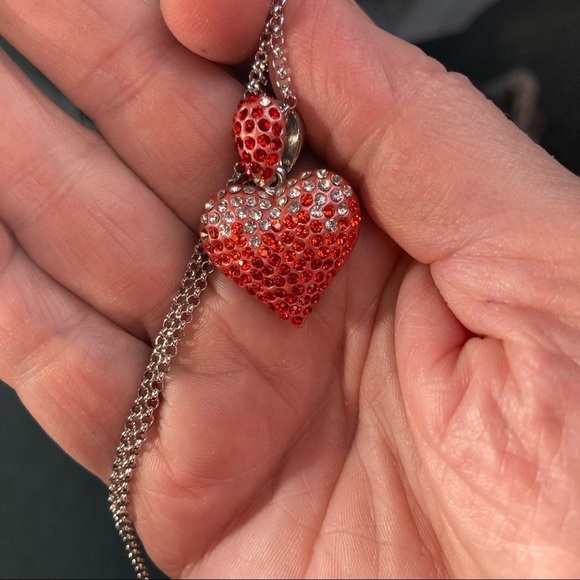 NECKLACE Heart Shaped Faux Ruby & Diamonds Set on a Silver  toned Back - Picture 3 of 5